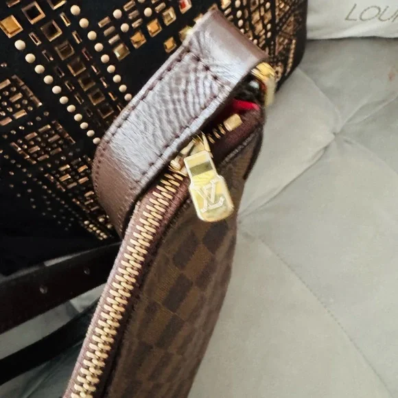 Authentjc Louis Vuitton Bloombury - Picture 8 of 13